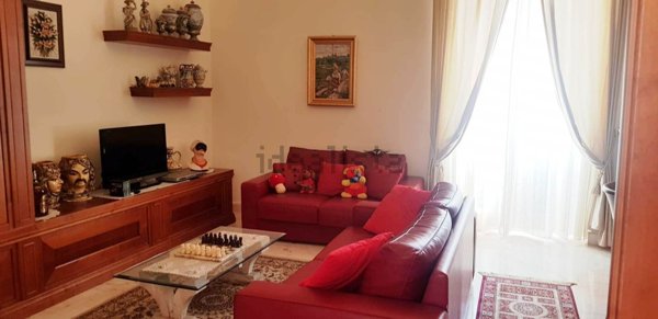 appartamento in vendita a Napoli in zona San Lorenzo