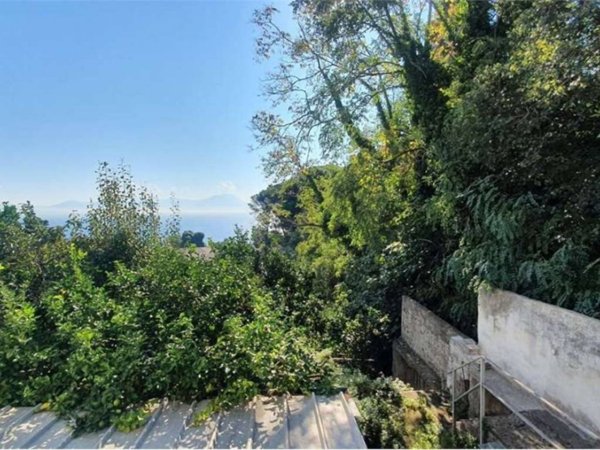 terreno agricolo in vendita a Napoli in zona Posillipo