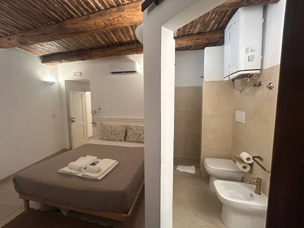 appartamento in vendita a Napoli in zona Arenella