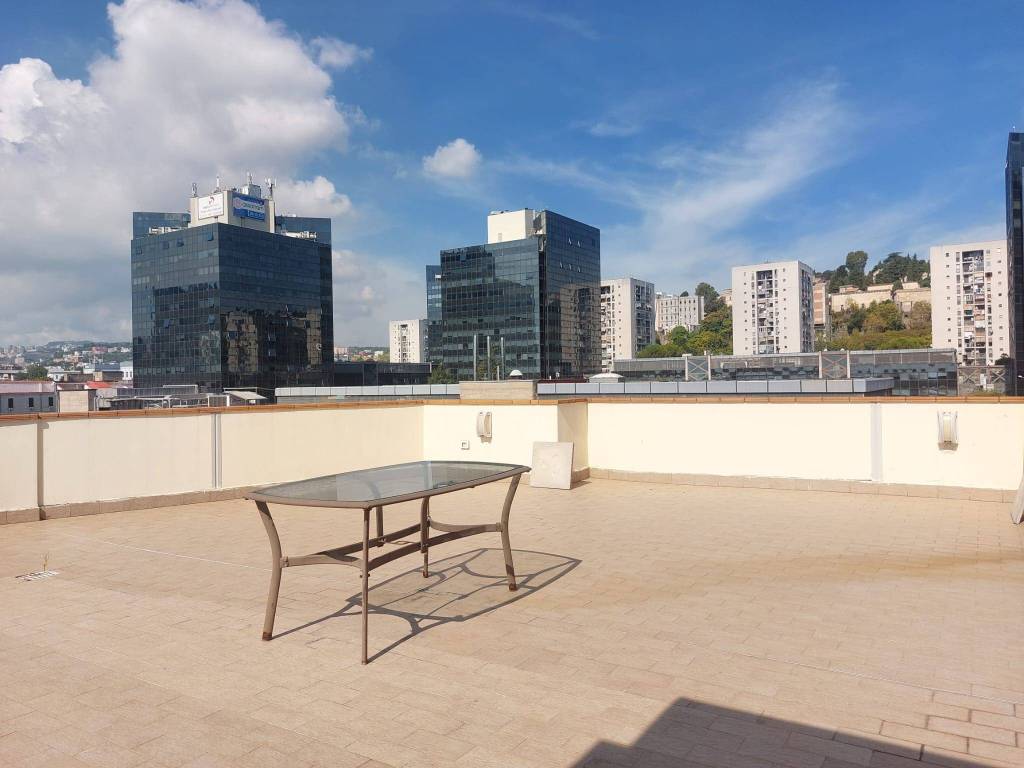 appartamento in vendita a Napoli in zona Poggioreale