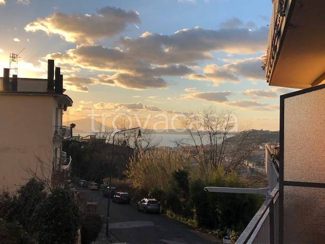 appartamento in vendita a Napoli in zona Posillipo