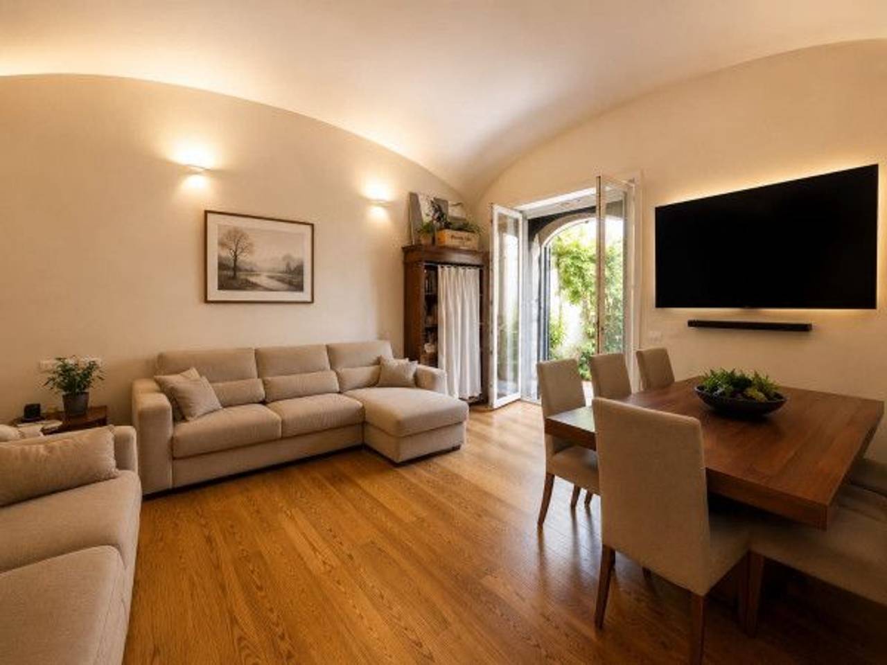 appartamento in vendita a Napoli in zona San Ferdinando