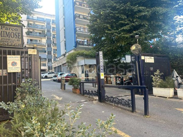 appartamento in vendita a Napoli