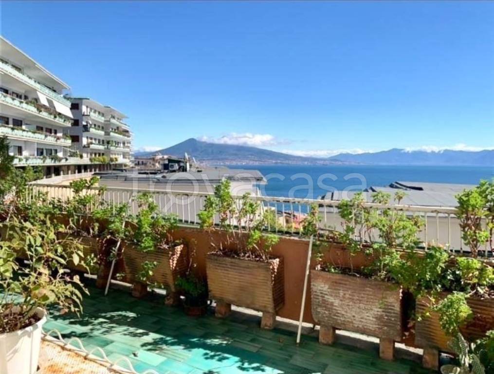 appartamento in vendita a Napoli in zona Posillipo