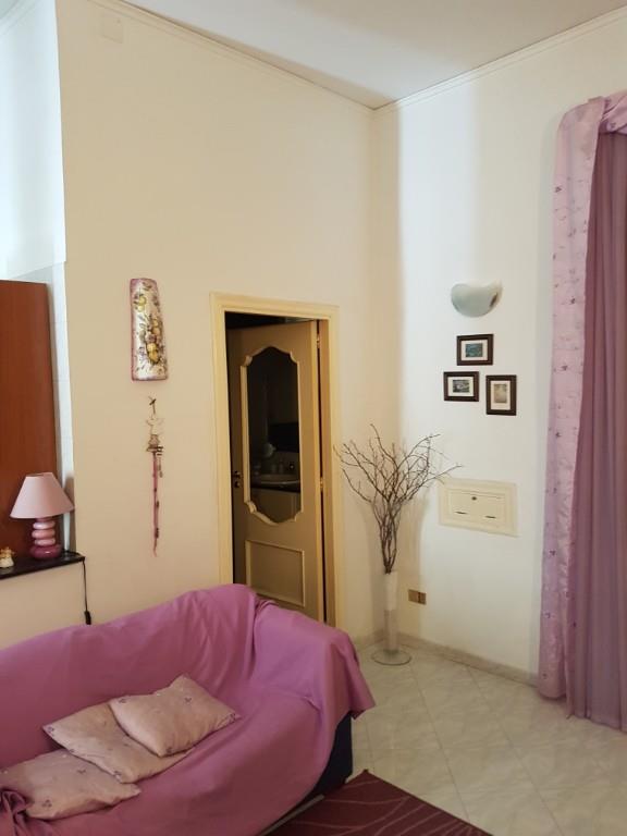 appartamento in vendita a Napoli in zona San Lorenzo