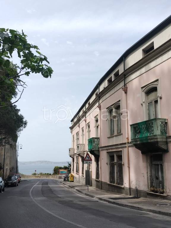 appartamento in vendita a Napoli in zona Posillipo