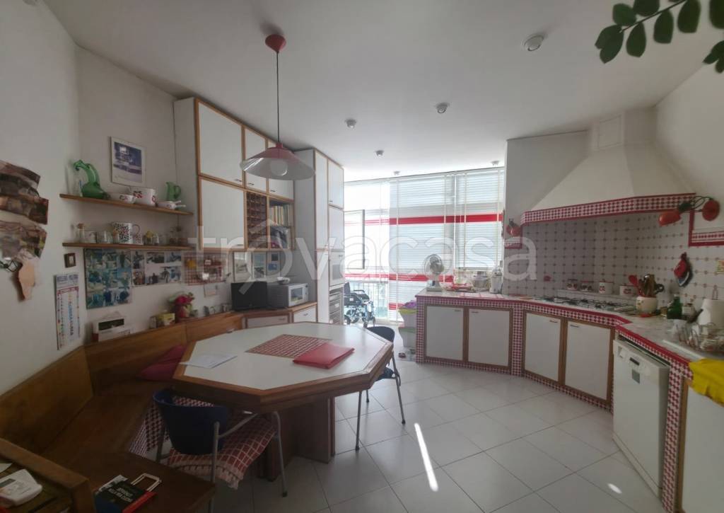appartamento in vendita a Napoli in zona Vomero