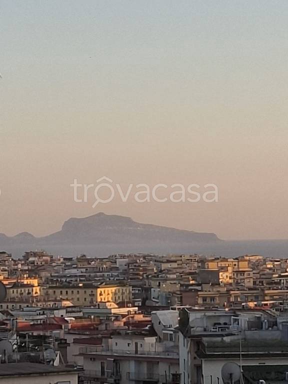 appartamento in vendita a Napoli in zona Arenella