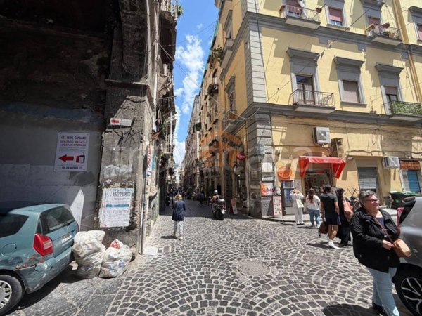 appartamento in vendita a Napoli in zona Centro Antico