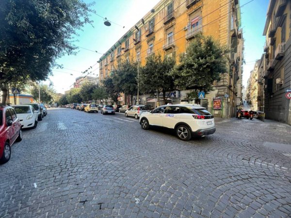 appartamento in vendita a Napoli in zona Stella