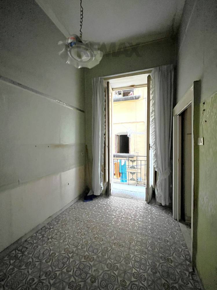 appartamento in vendita a Napoli in zona Montecalvario