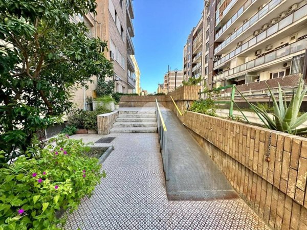 appartamento in vendita a Napoli in zona Fuorigrotta