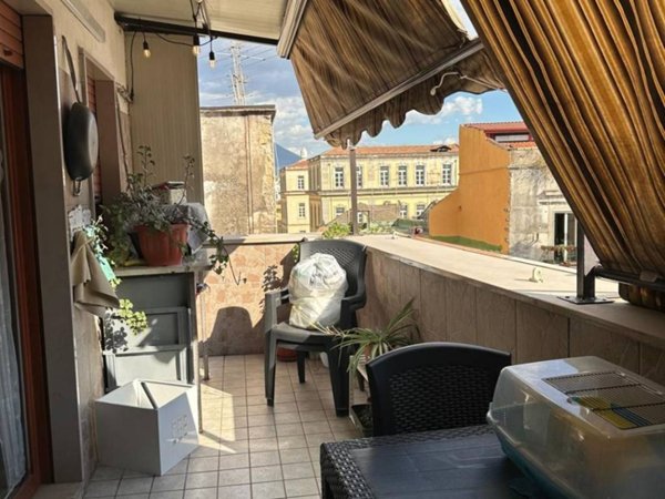 appartamento in vendita a Napoli in zona Stella