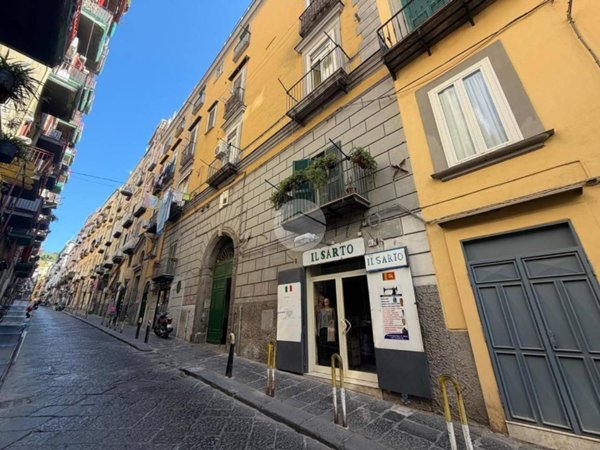 appartamento in vendita a Napoli in zona Stella