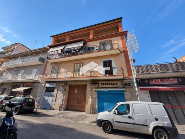 appartamento in vendita a Napoli in zona Barra