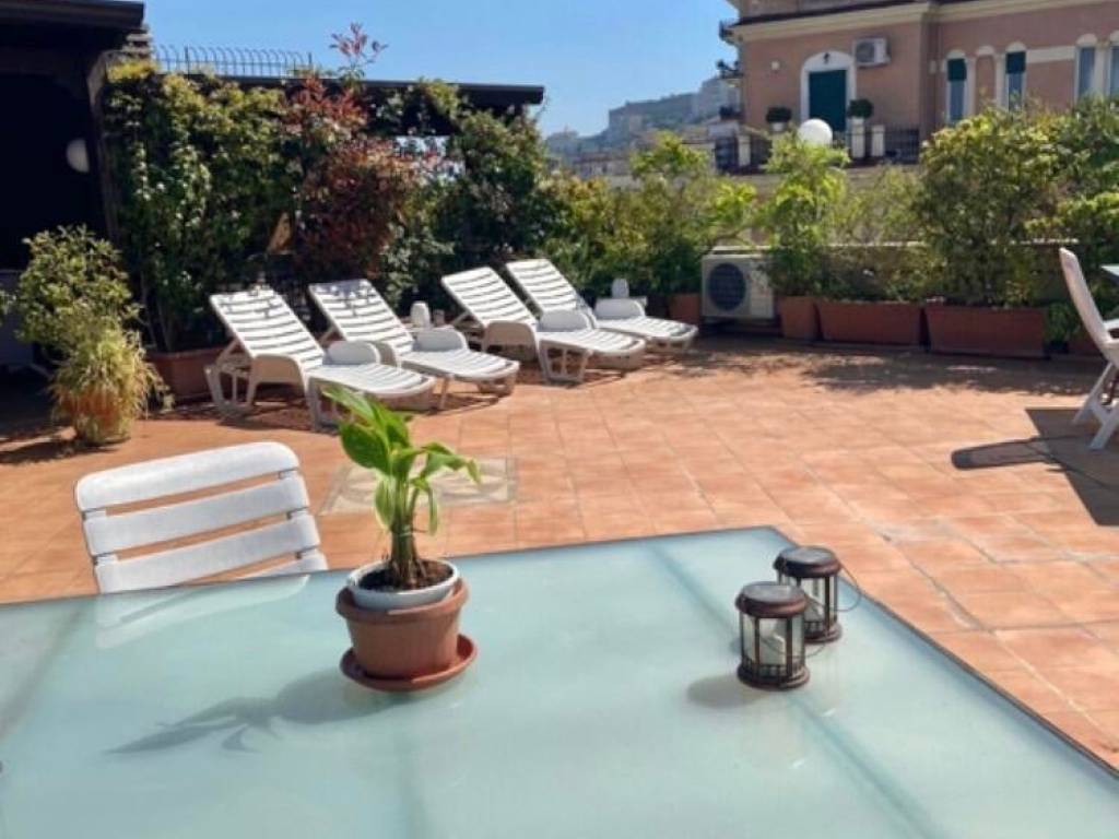 appartamento in vendita a Napoli in zona Arenella