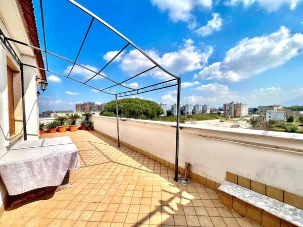 appartamento in vendita a Napoli in zona Piscinola