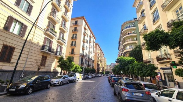 appartamento in vendita a Napoli in zona Vomero