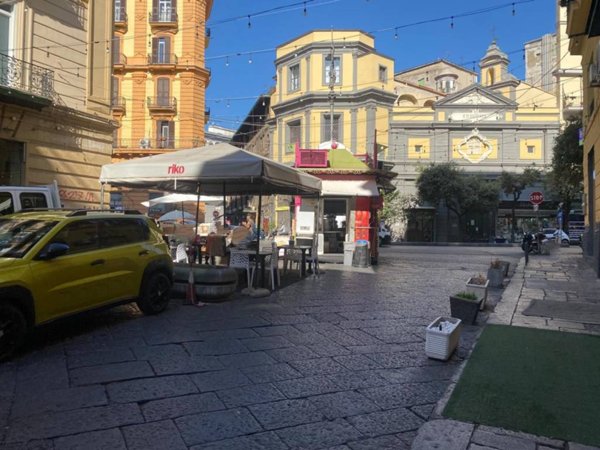 appartamento in vendita a Napoli in zona Centro Antico