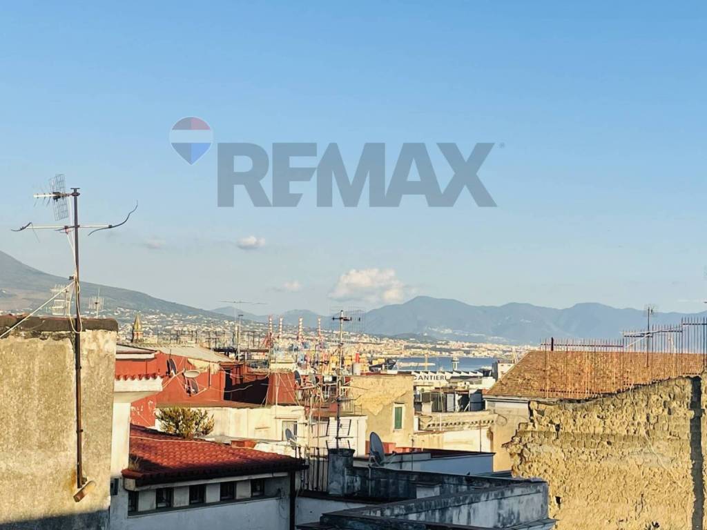 appartamento in vendita a Napoli in zona San Lorenzo