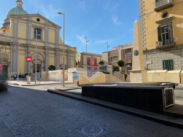 appartamento in vendita a Napoli in zona San Ferdinando