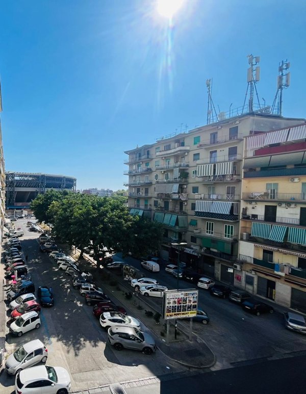 appartamento in vendita a Napoli in zona Fuorigrotta