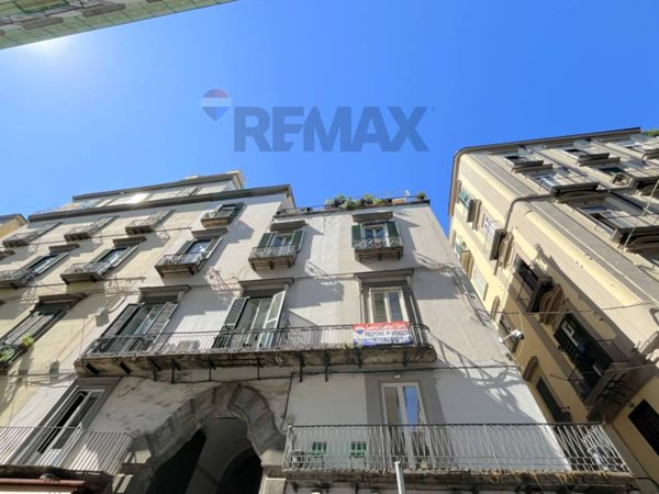 appartamento in vendita a Napoli in zona Porto