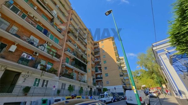 appartamento in vendita a Napoli in zona Fuorigrotta