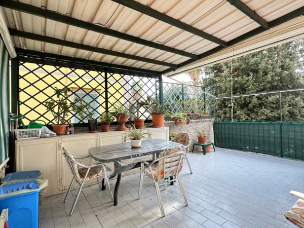 appartamento in vendita a Napoli in zona Bagnoli