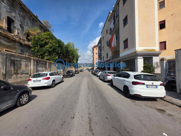 appartamento in vendita a Napoli in zona Bagnoli