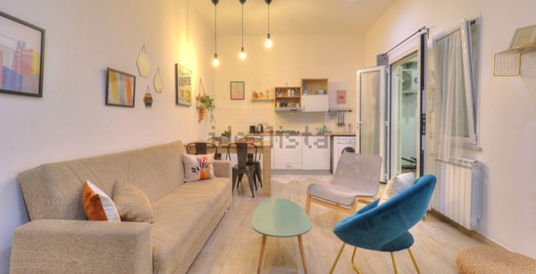 appartamento in vendita a Napoli in zona San Lorenzo