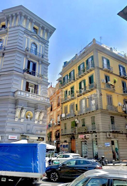 appartamento in vendita a Napoli in zona Pendino / San Giuseppe