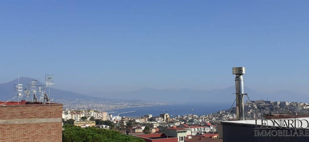 appartamento in vendita a Napoli in zona Arenella