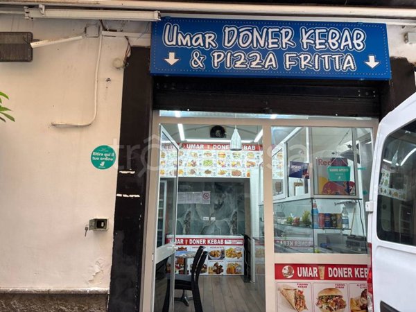 appartamento in vendita a Napoli in zona Chiaia