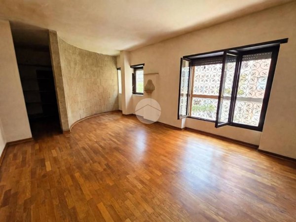 appartamento in vendita a Napoli in zona Capodimonte / Colli Aminei