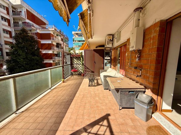 appartamento in vendita a Napoli in zona Fuorigrotta