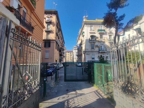 appartamento in vendita a Napoli in zona Vicaria