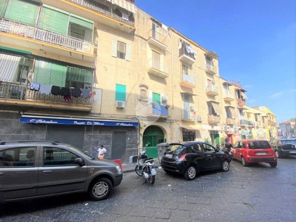 appartamento in vendita a Napoli in zona Secondigliano