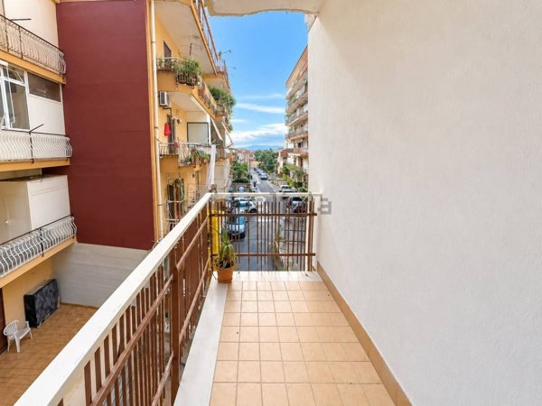 appartamento in vendita a Napoli in zona Pianura