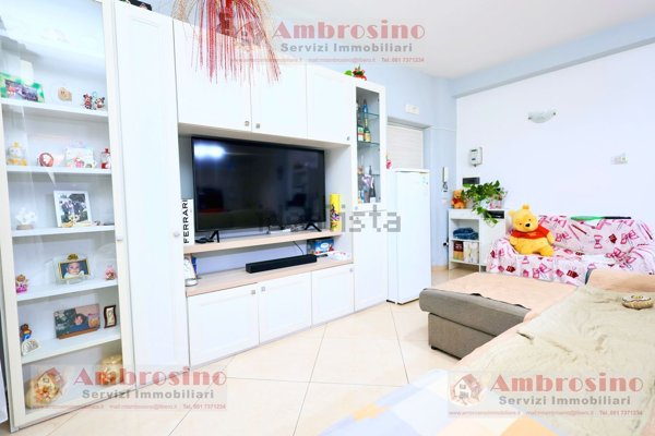appartamento in vendita a Napoli in zona Secondigliano