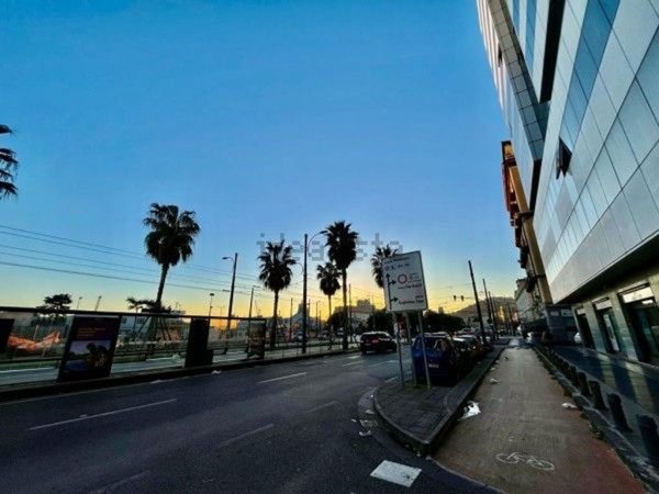 appartamento in vendita a Napoli in zona Mercato