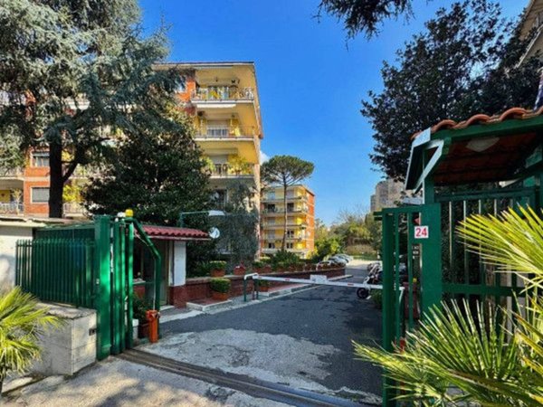 appartamento in vendita a Napoli in zona Vomero