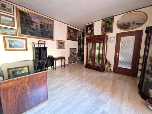 appartamento in vendita a Napoli in zona Stella
