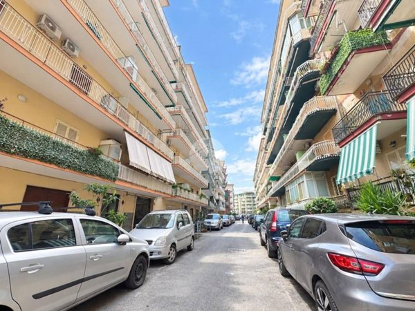 appartamento in vendita a Napoli in zona Pianura