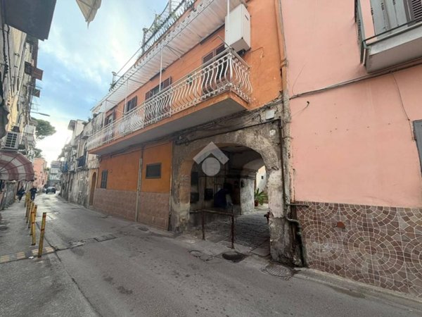 appartamento in vendita a Napoli in zona Barra