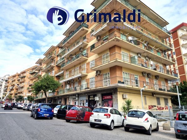 appartamento in vendita a Napoli in zona Capodimonte / Colli Aminei