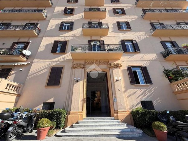 appartamento in vendita a Napoli in zona San Ferdinando