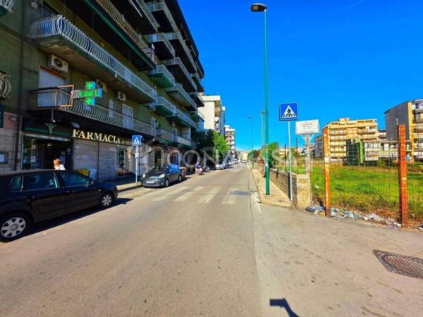 appartamento in vendita a Napoli in zona Pianura