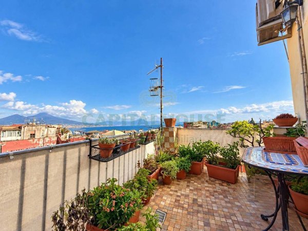 appartamento in vendita a Napoli in zona San Ferdinando
