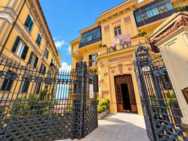 appartamento in vendita a Napoli in zona Vomero
